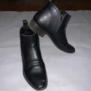 Dolce Vita black Chelsea Boots